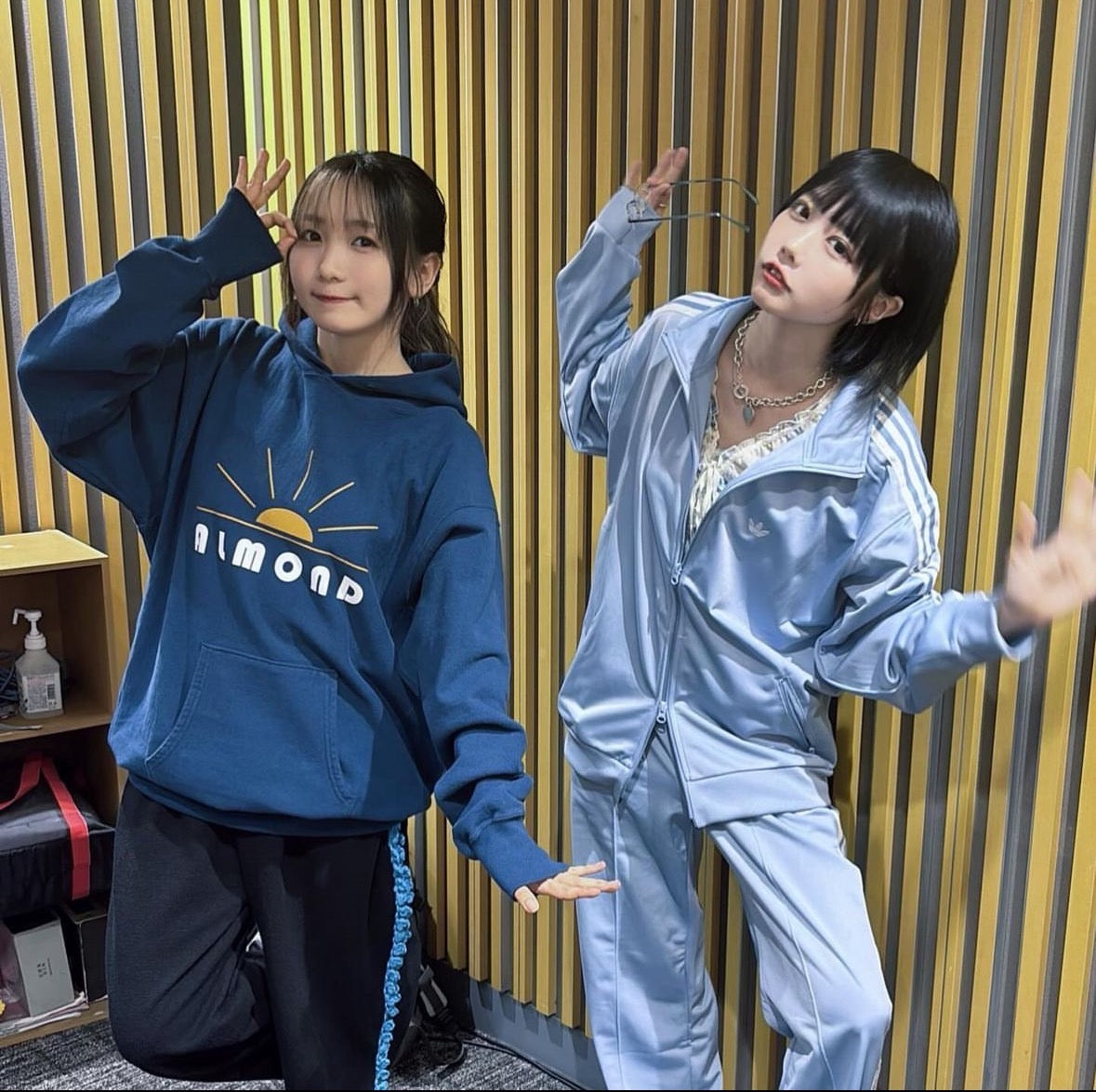 YOASOBIの幾多りら様、ご着用頂きました！！ – Almond Surfboards