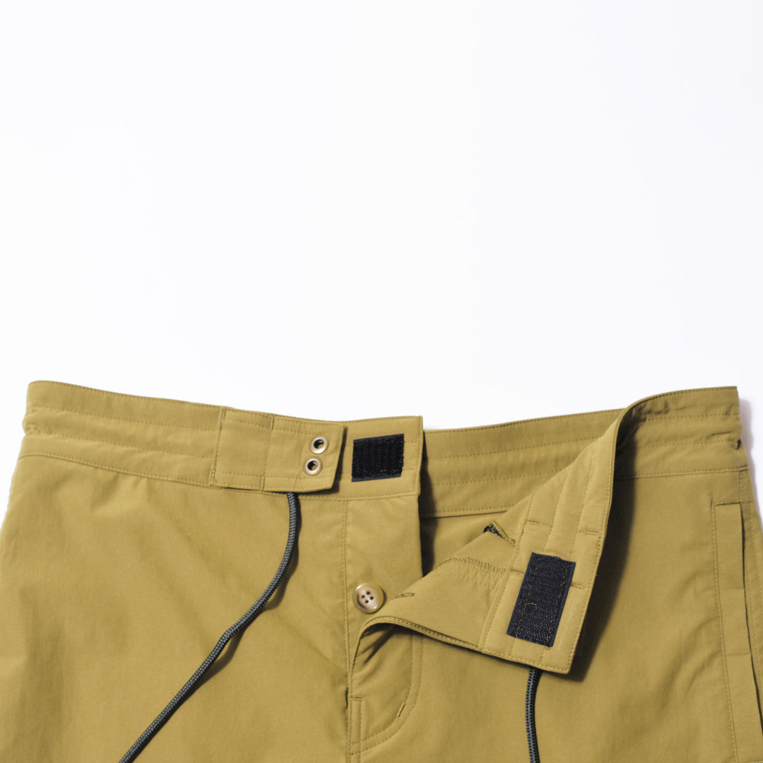 ショートアーモンド JORDAN BRAND AIR JORDAN 1 MID GS BLACK/WHITE-ARCTIC PUNCH